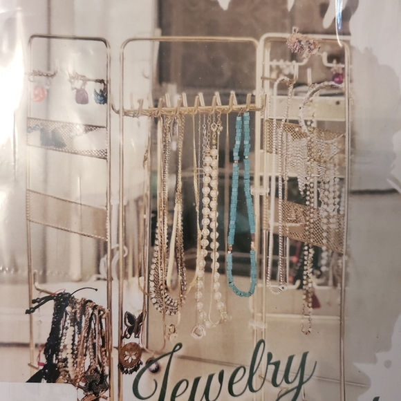 Selling Beautiful Black Jewelry Stand (New) - Picture 2 of 6